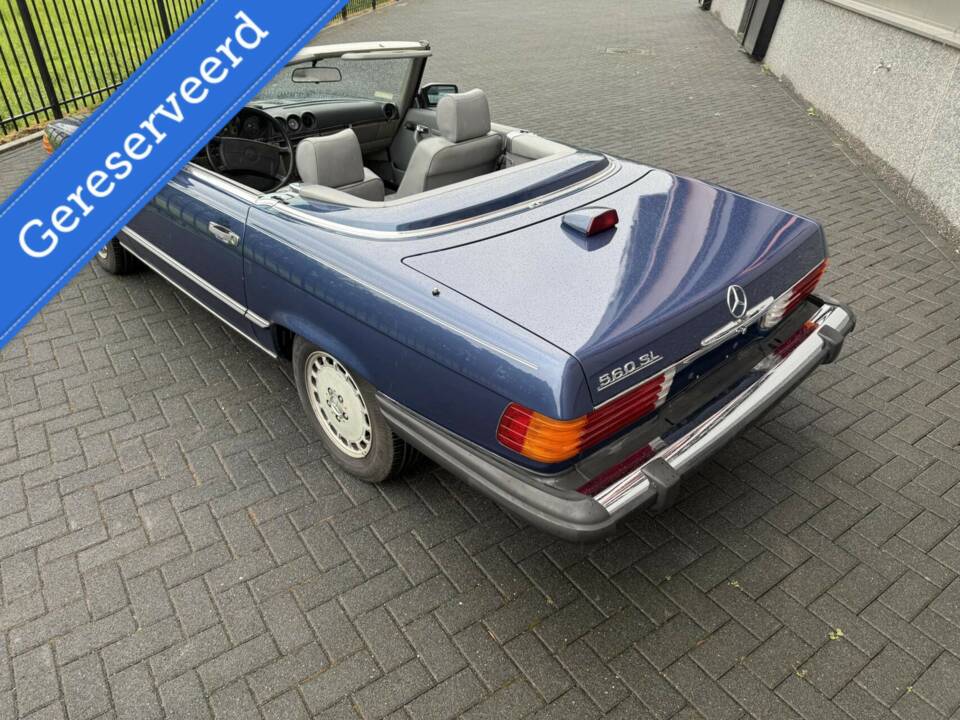 Image 7/46 of Mercedes-Benz 560 SL (1986)