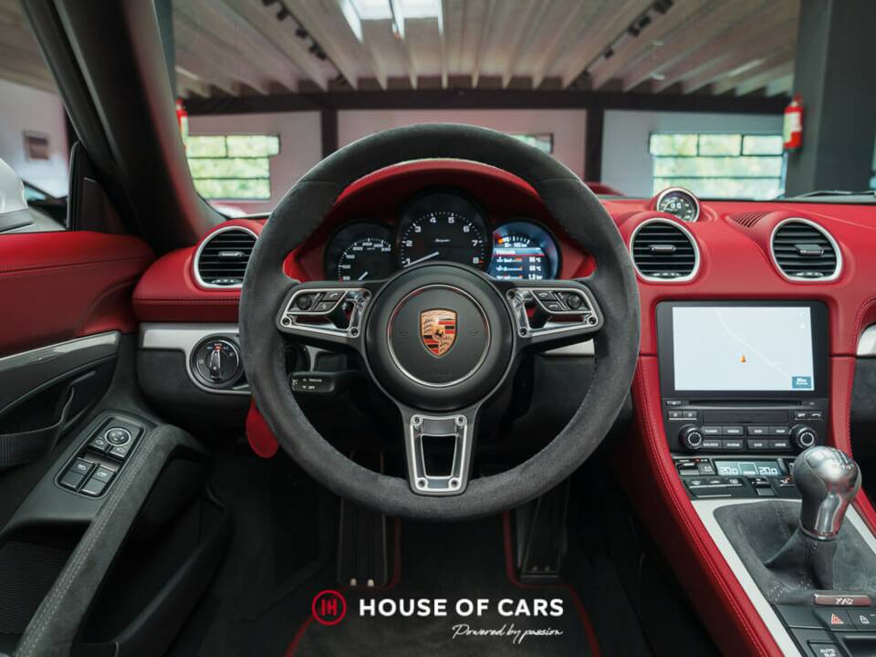 Image 17/25 of Porsche 718 Boxster Spyder (2020)