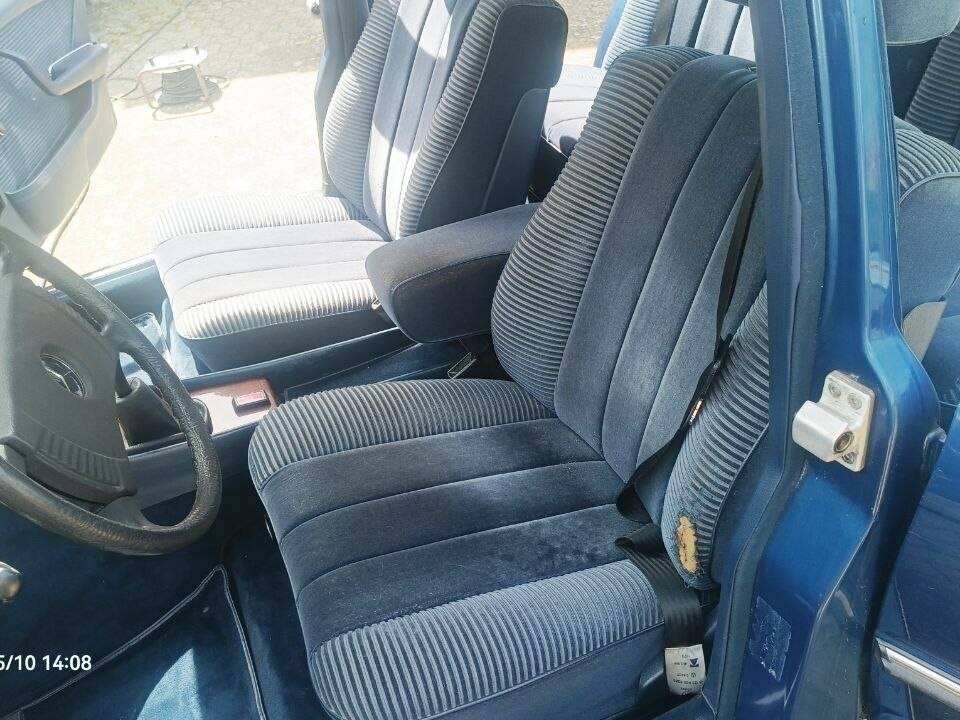 Bild 12/14 von Mercedes-Benz 280 SE (1976)