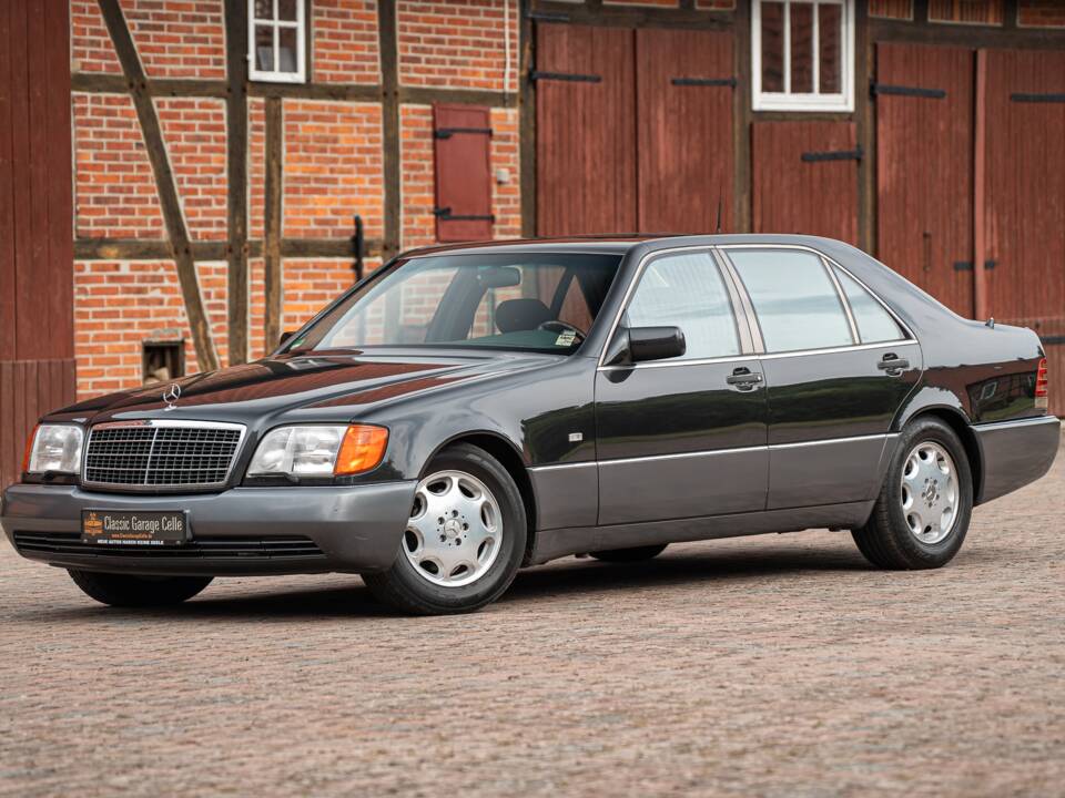 Image 1/54 of Mercedes-Benz 500 SEL (1992)