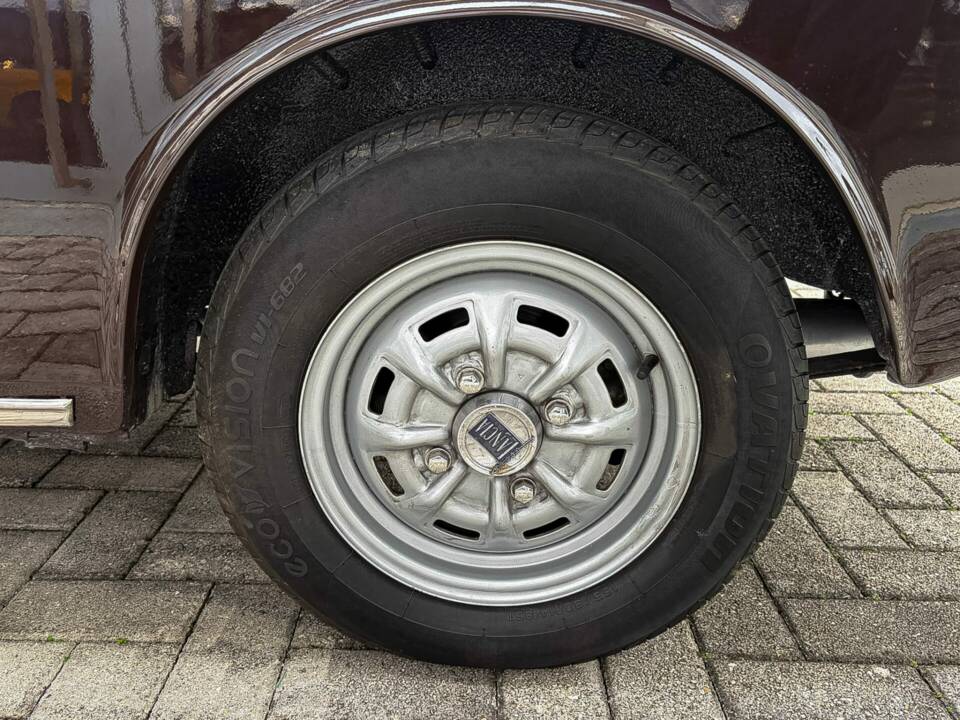 Image 14/30 of Lancia Fulvia 1.3 S (1973)