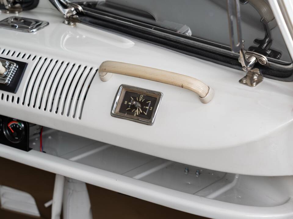 Image 29/46 of Volkswagen T1 Samba (1967)