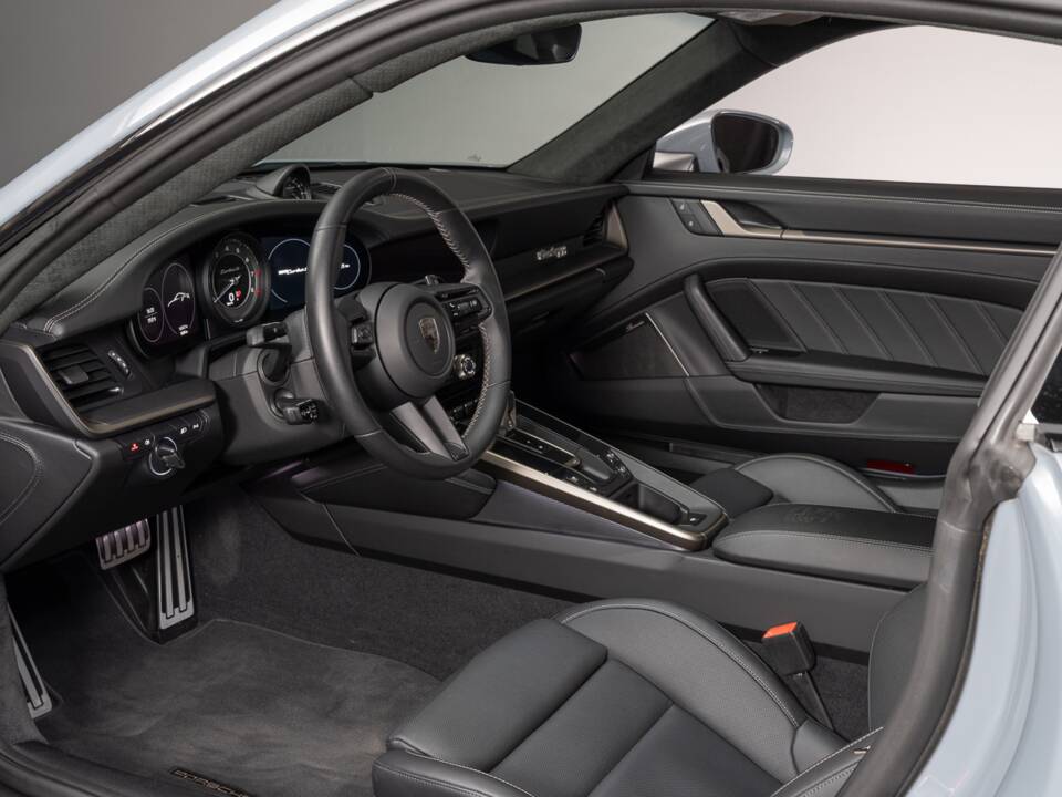 Afbeelding 26/40 van Porsche 911 Turbo "50 Years" (2025)