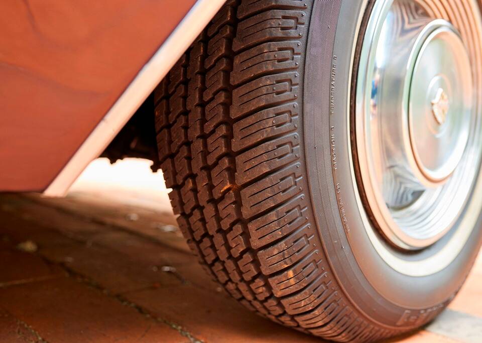 Bild 72/200 von Cadillac Coupe DeVille (1968)