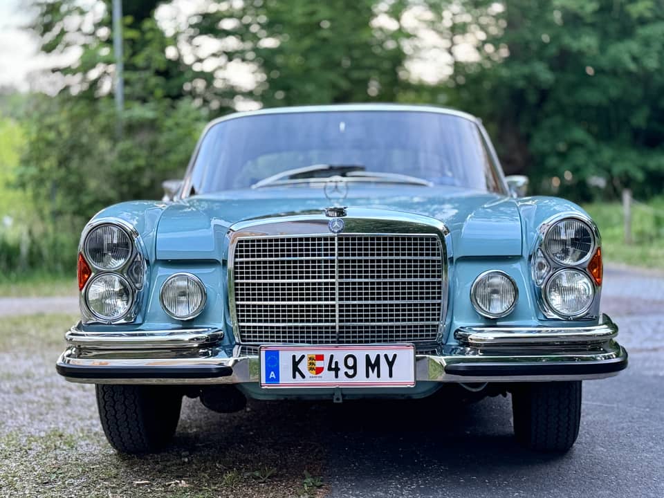 Bild 2/54 von Mercedes-Benz 280 SE (1970)