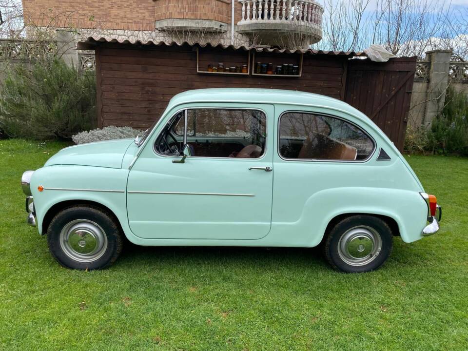 Bild 2/6 von SEAT 600 E (1972)