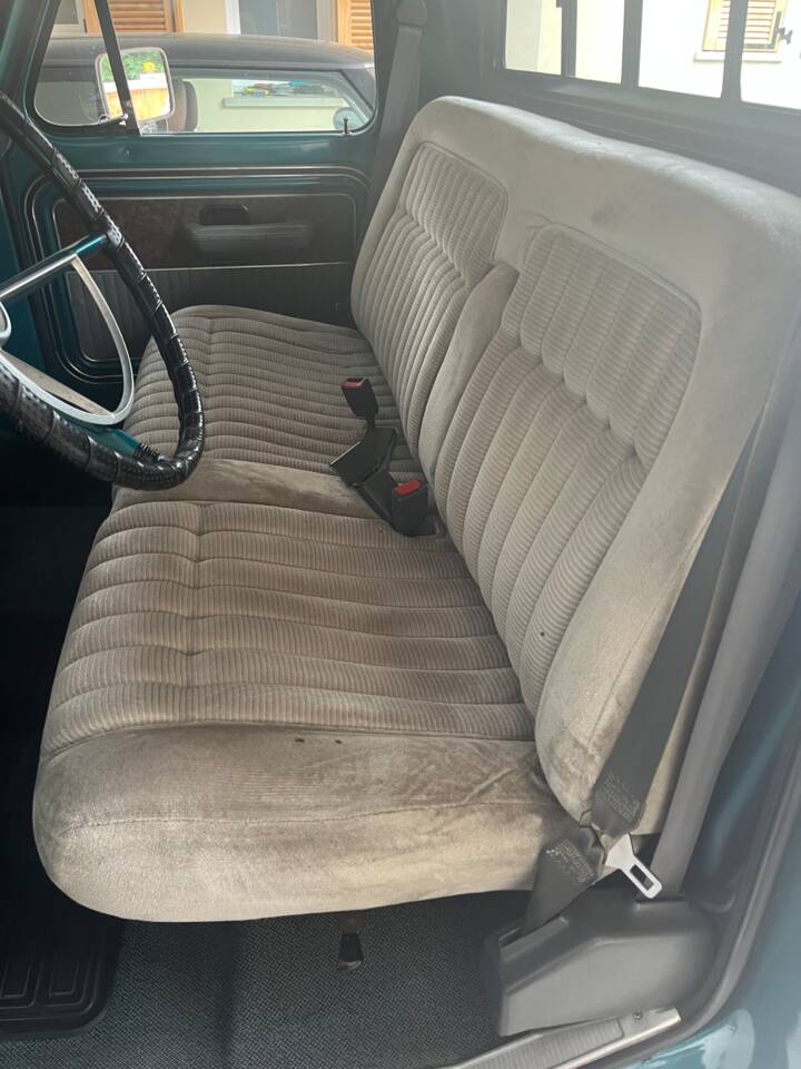 Image 5/12 of Ford F-100 (1972)