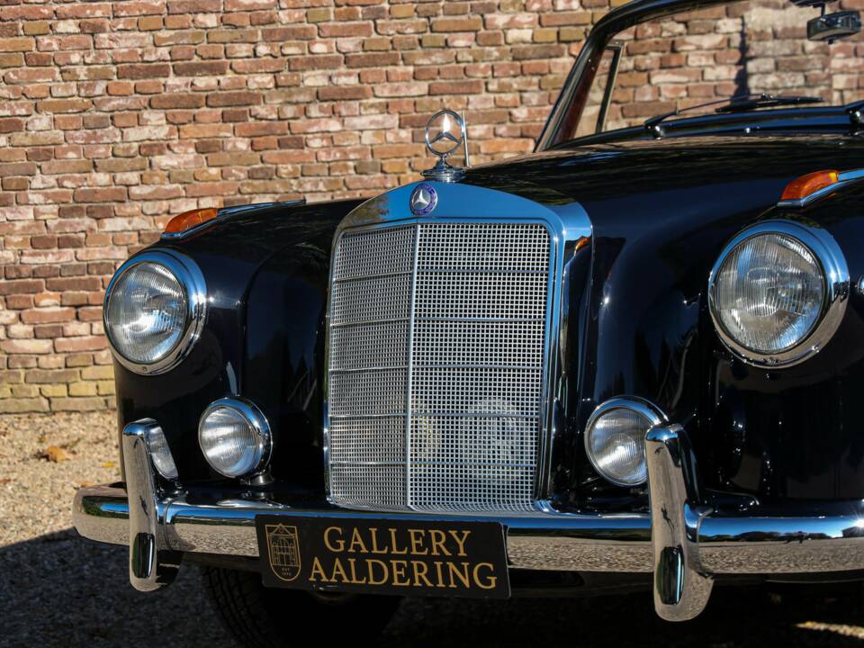 Imagen 31/50 de Mercedes-Benz 220 S Cabriolet (1956)