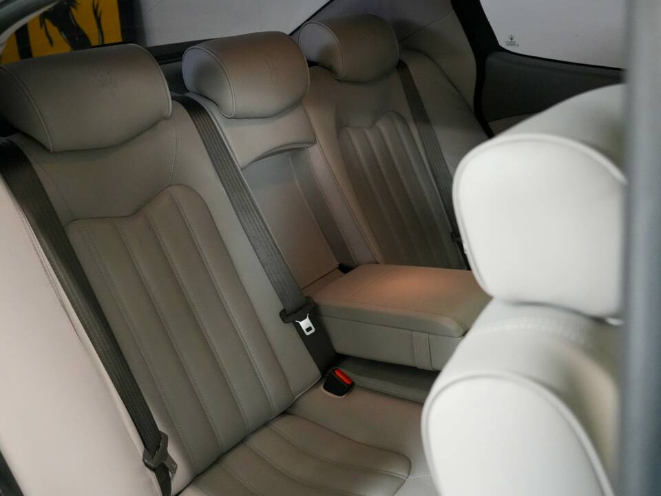 Bild 18/38 von Maserati Quattroporte 4.2 (2005)