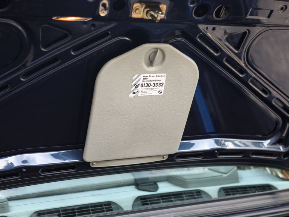 Image 55/82 of BMW 325ix (1989)