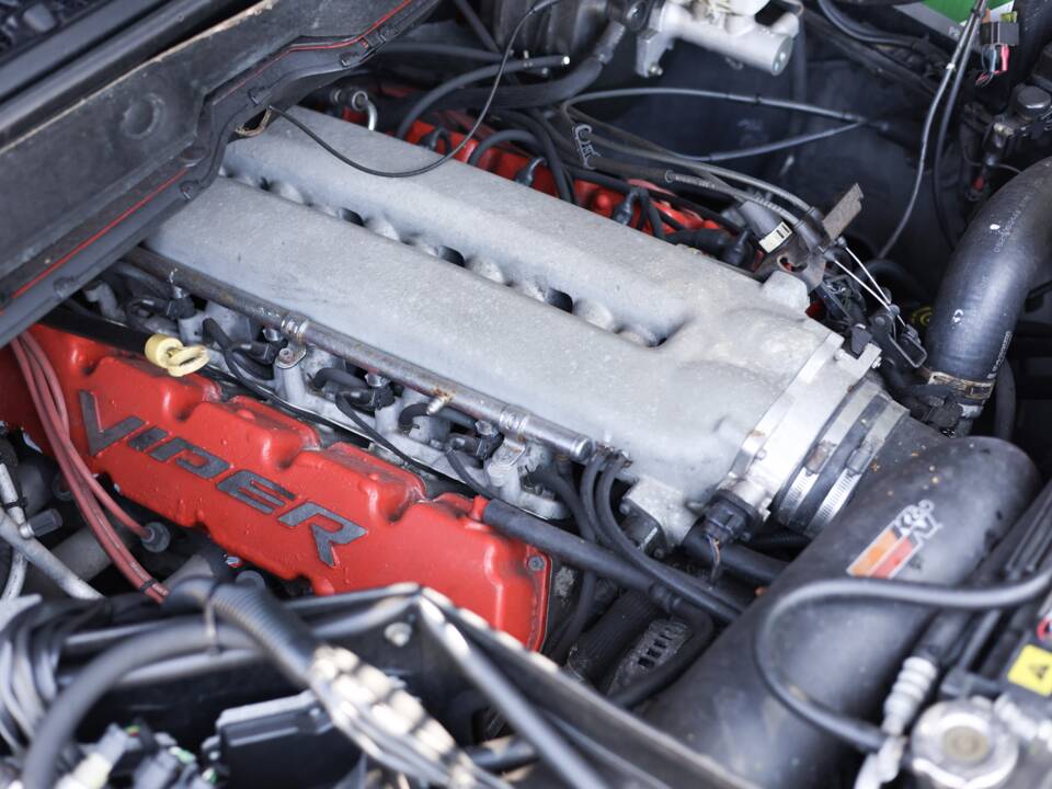 Image 70/82 of Dodge Ram SRT 10 (2005)
