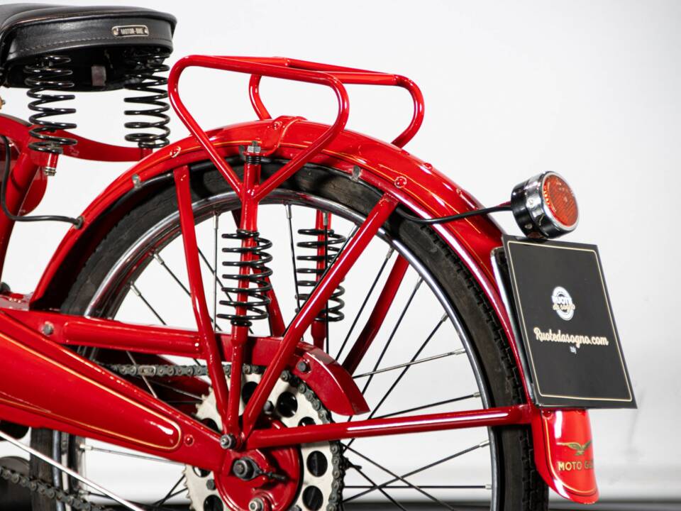 Afbeelding 21/50 van Moto Guzzi DUMMY (1948)