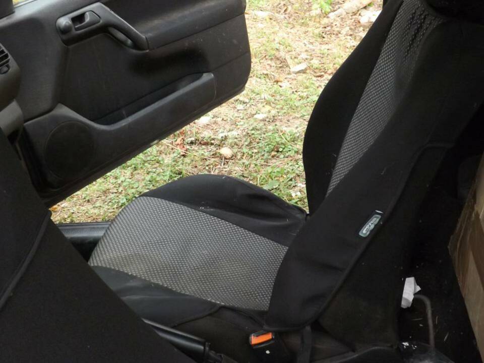 Image 22/50 of Volkswagen Golf III Cabrio 1.6 (1996)