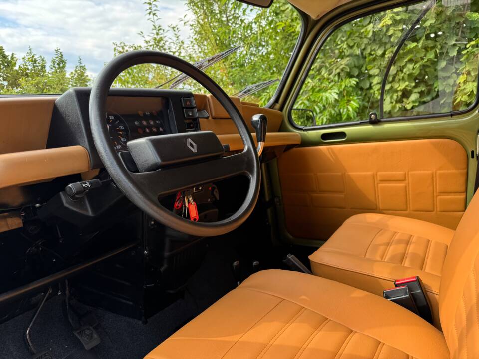 Afbeelding 30/58 van Renault R 4 GTL Sinpar 4x4 (1983)