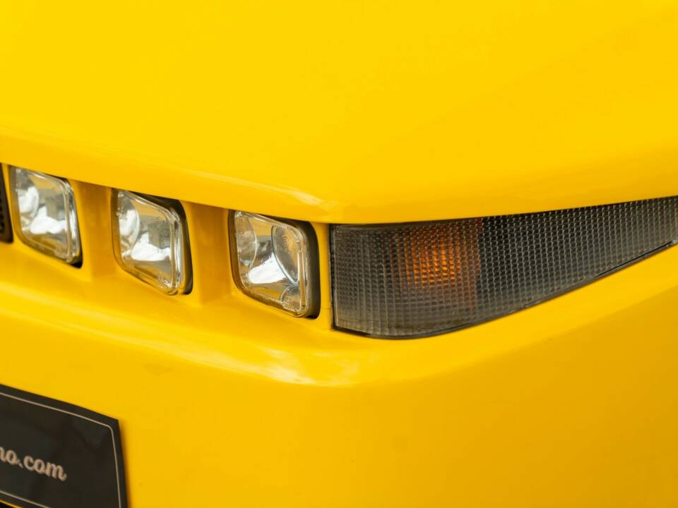 Image 26/50 of Alfa Romeo RZ (1994)