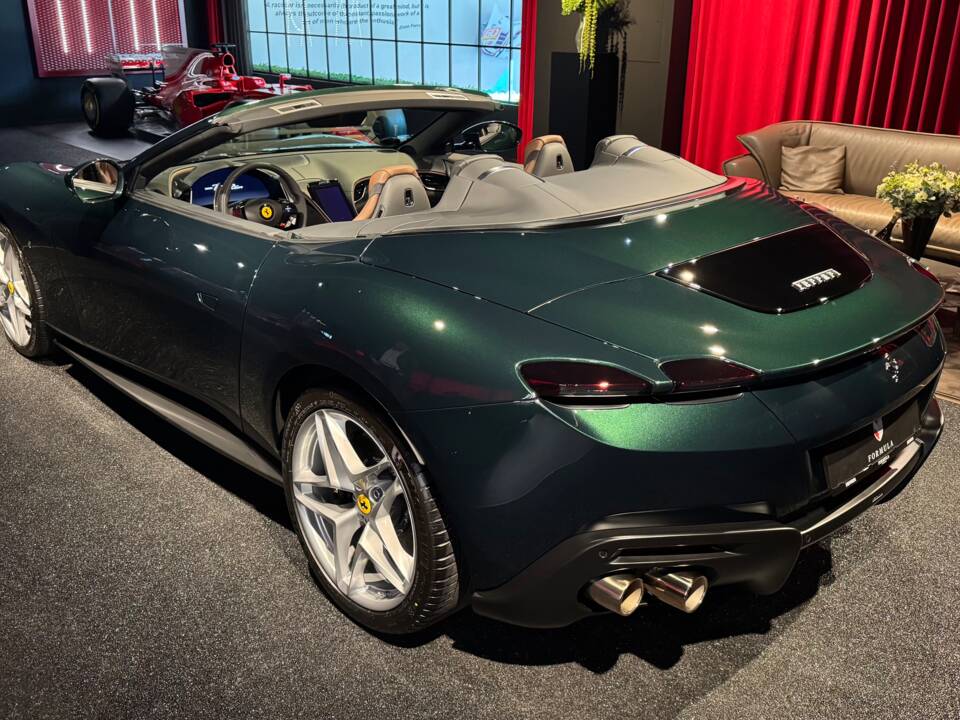 Bild 3/97 von Ferrari Roma Spider (2011)