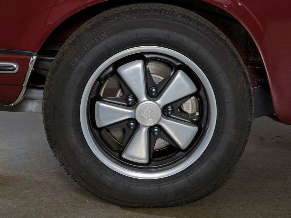Image 18/20 of Porsche 911 2.2 T (1970)