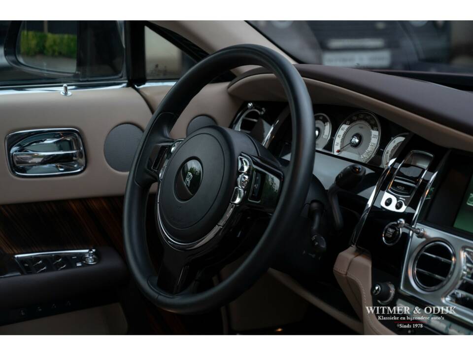 Image 11/38 of Rolls-Royce Wraith (2014)