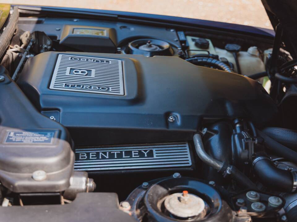 Bild 38/50 von Bentley Brooklands R Mulliner (1998)