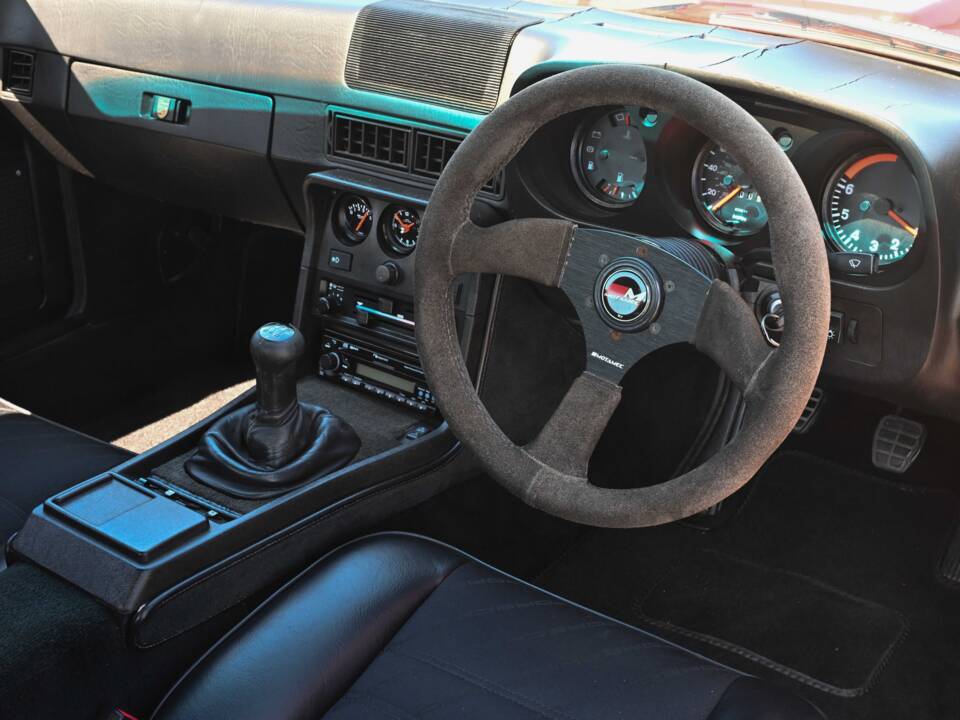 Image 4/50 of Porsche 924 Carrera GT (1986)