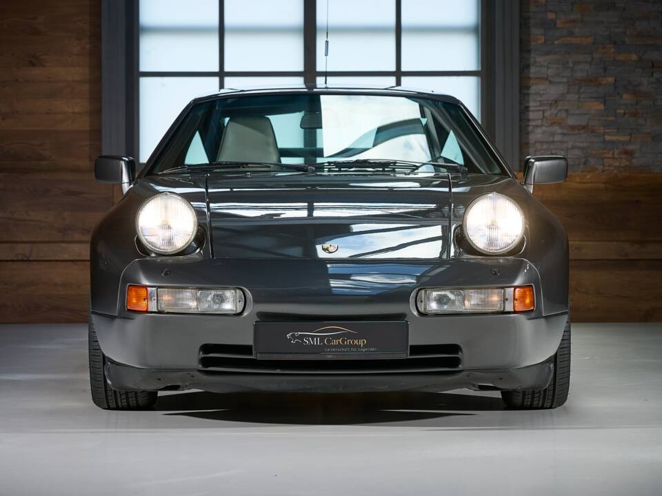 Afbeelding 8/42 van Porsche 928 S4 (1989)