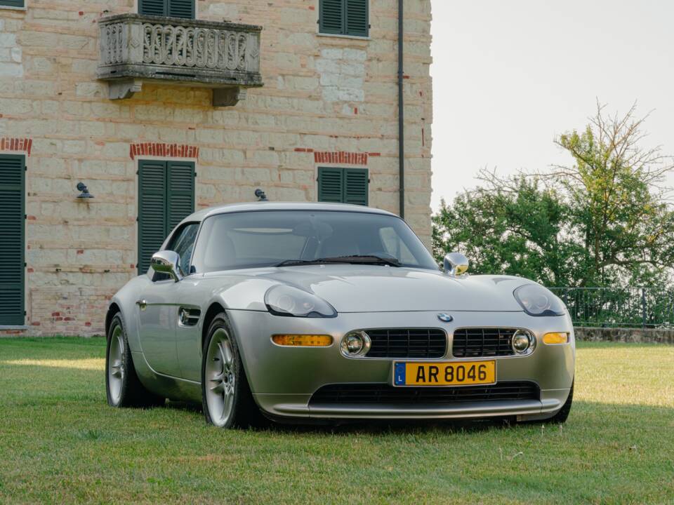 Image 17/185 of BMW Z8 (2001)