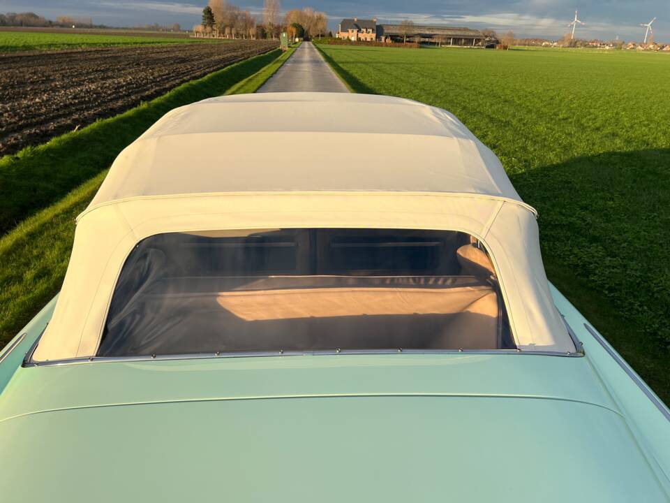 Image 32/83 of Cadillac 62 Convertible (1956)