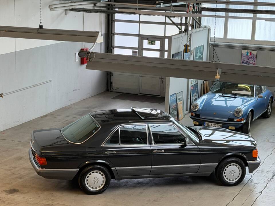 Bild 3/46 von Mercedes-Benz 300 SE (1990)