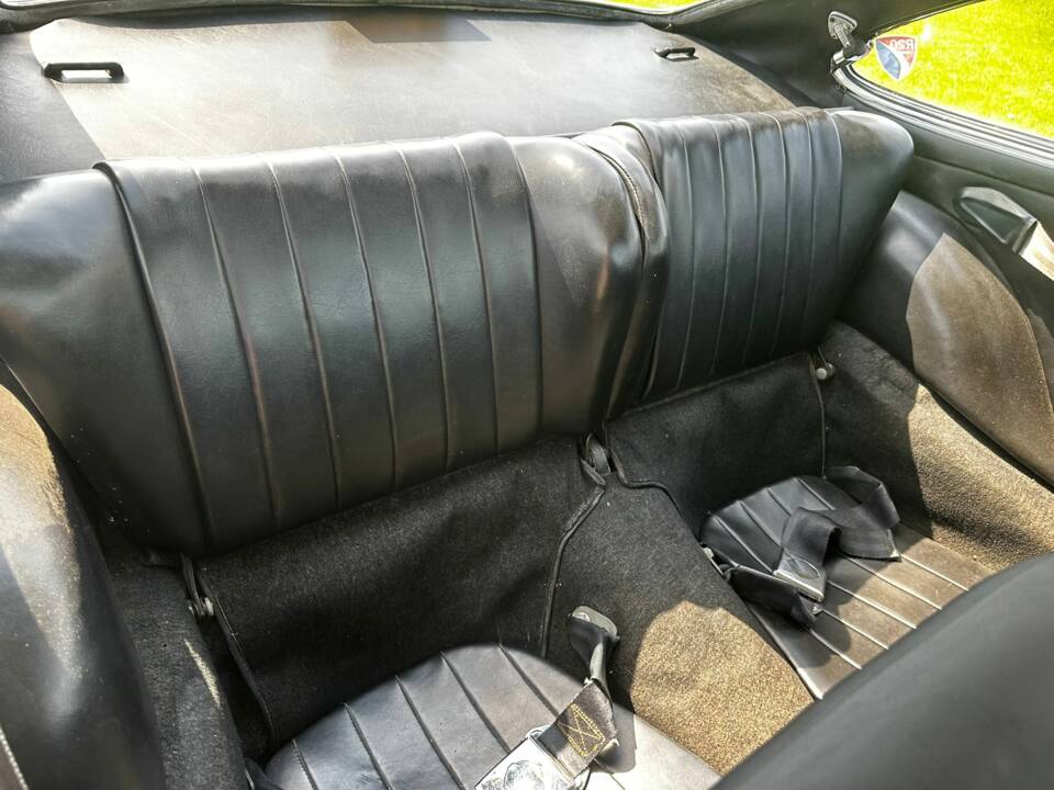 Image 36/44 of Porsche 912 (1968)