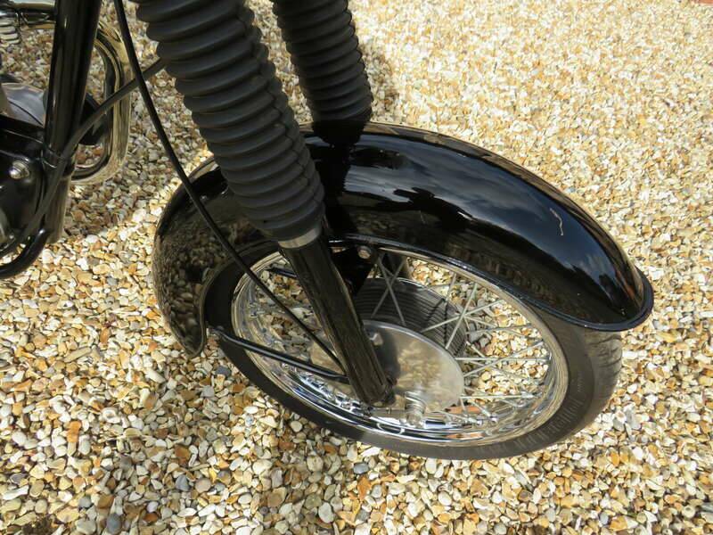 Image 25/40 of Triumph DUMMY (1959)