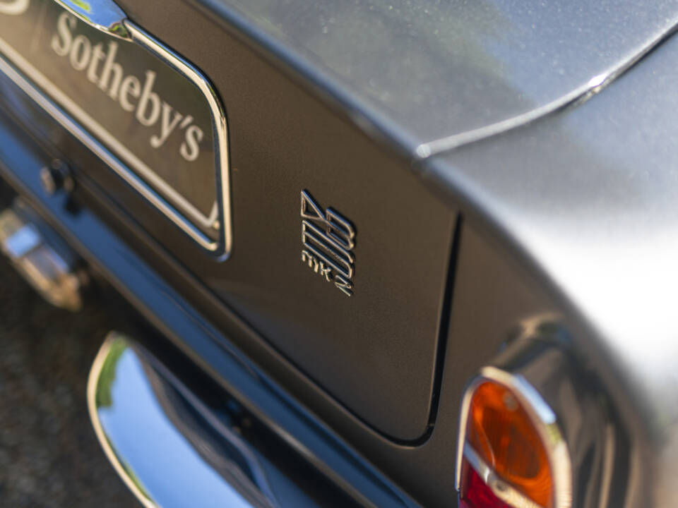 Bild 35/50 von Aston Martin DB 6 Vantage (1970)