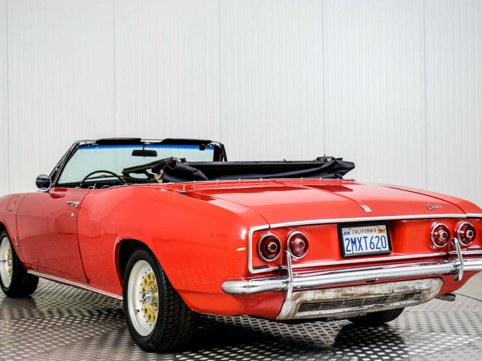 Image 5/50 of Chevrolet Corvair Monza Convertible (1966)