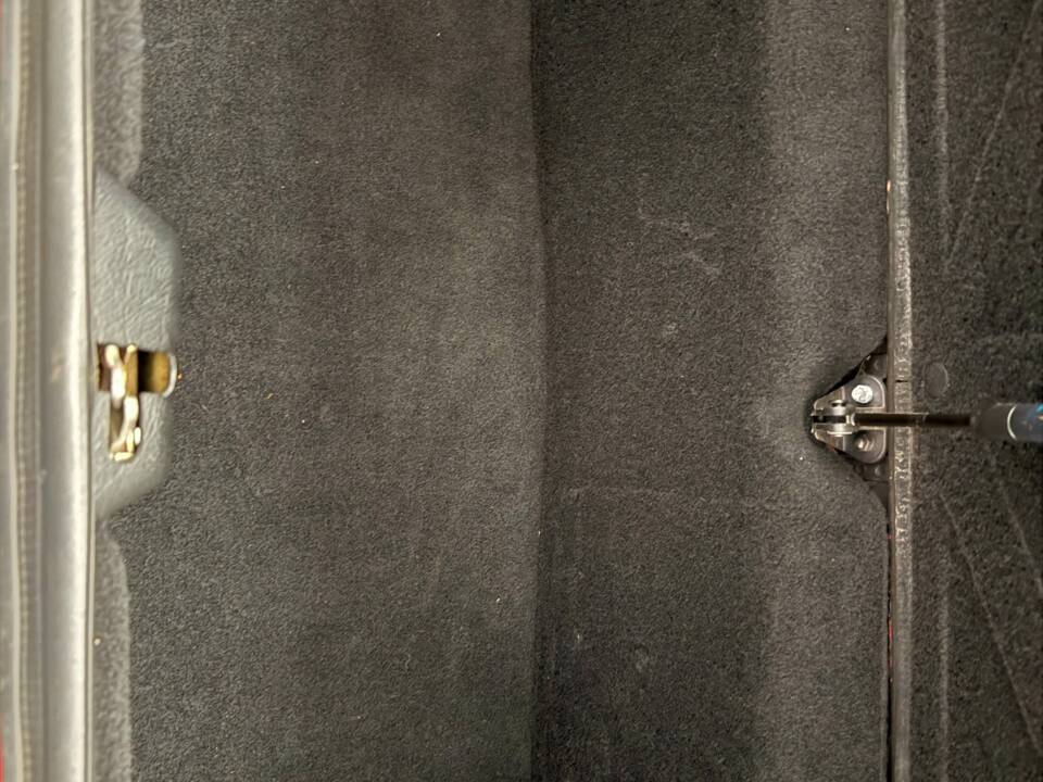 Bild 13/19 von Ferrari Mondial T (1994)