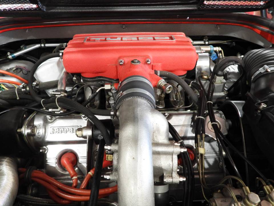 Image 11/15 de Ferrari 208 GTS Turbo (1985)