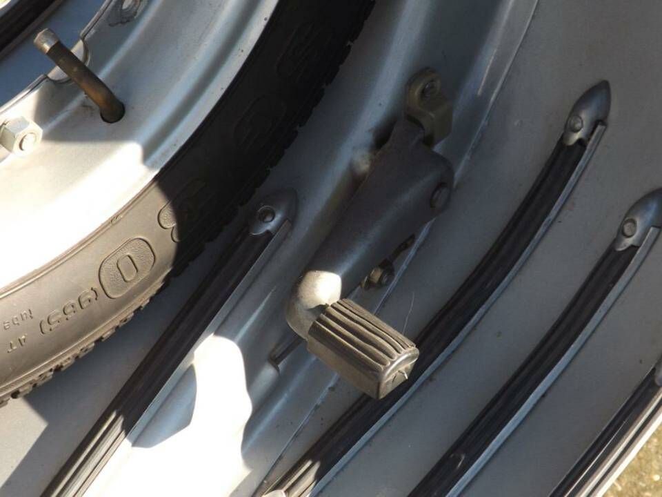 Immagine 25/37 di Piaggio Vespa 150 GS (1958)