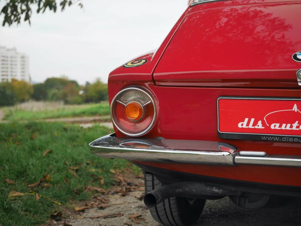 Immagine 26/38 di BMW 1600 GT (1968)