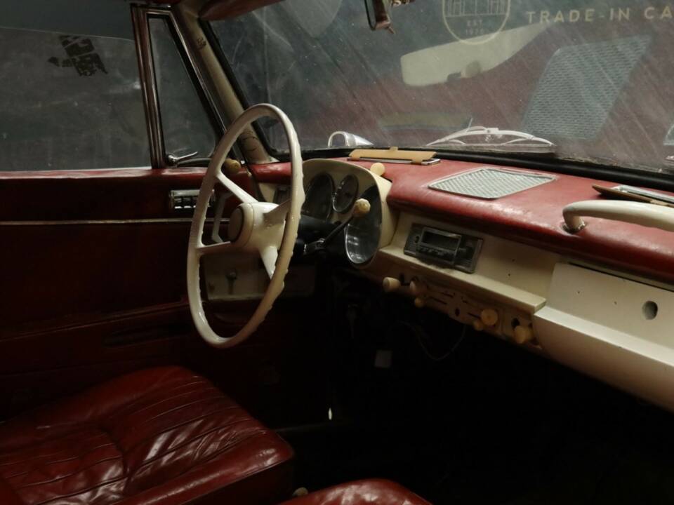 Immagine 30/50 di BMW 503 (1957)