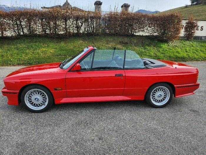 Image 3/7 of BMW M3 (1989)