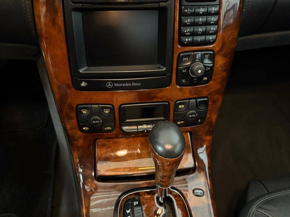 Bild 19/20 von Mercedes-Benz CL 500 (2002)