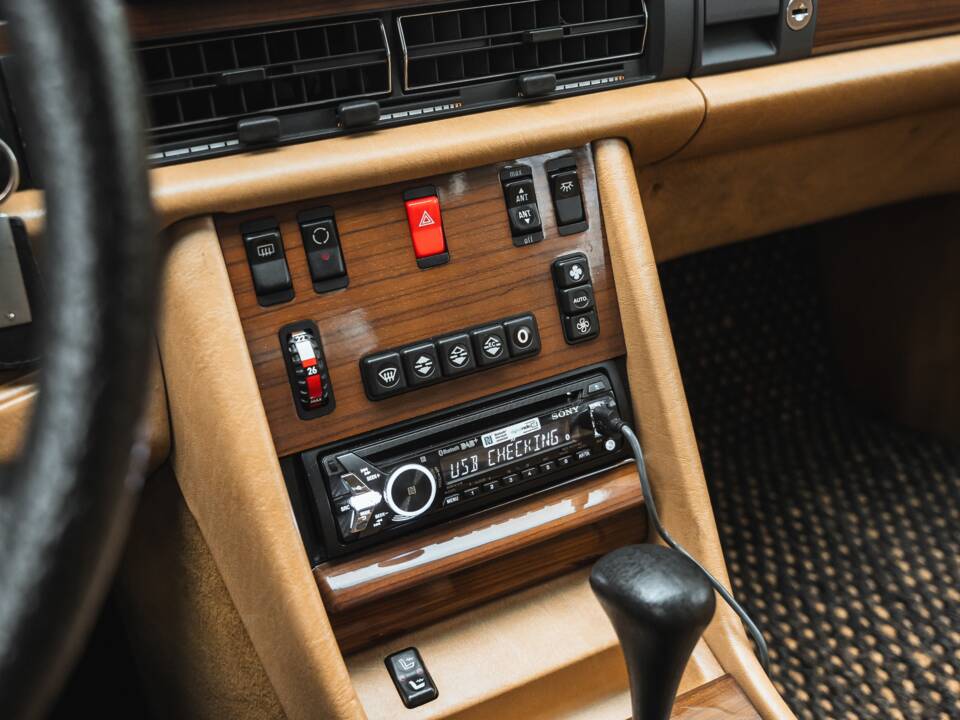 Image 8/47 of Mercedes-Benz 420 SEL (1988)