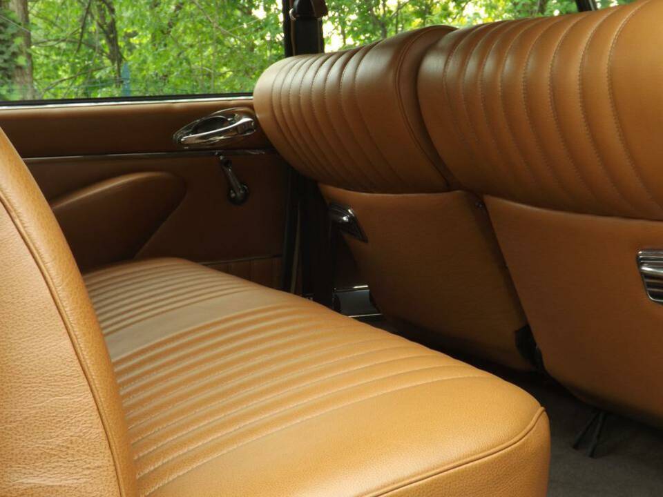 Bild 14/35 von Citroën DS 21 IE Pallas (1969)