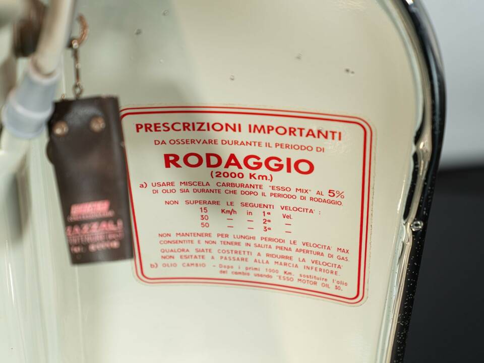 Image 11/33 of Piaggio DUMMY (1956)