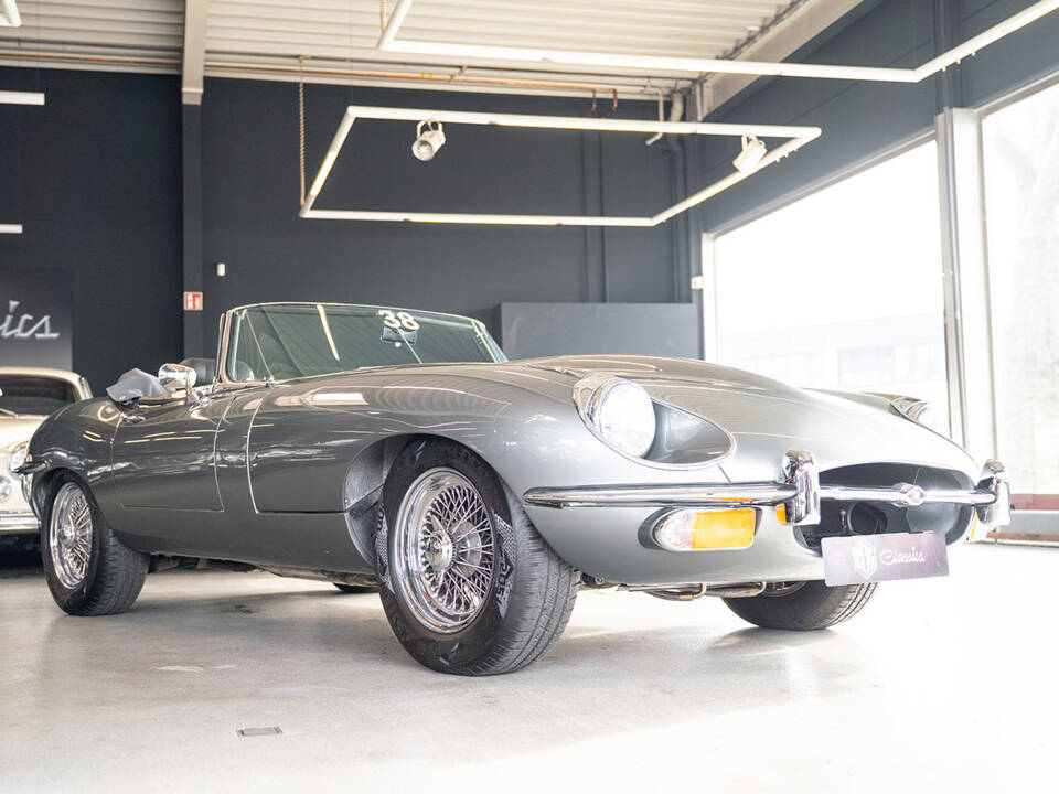 Bild 13/63 von Jaguar E-Type (1970)