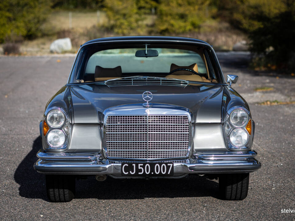 Imagen 18/61 de Mercedes-Benz 280 SE 3,5 (1971)