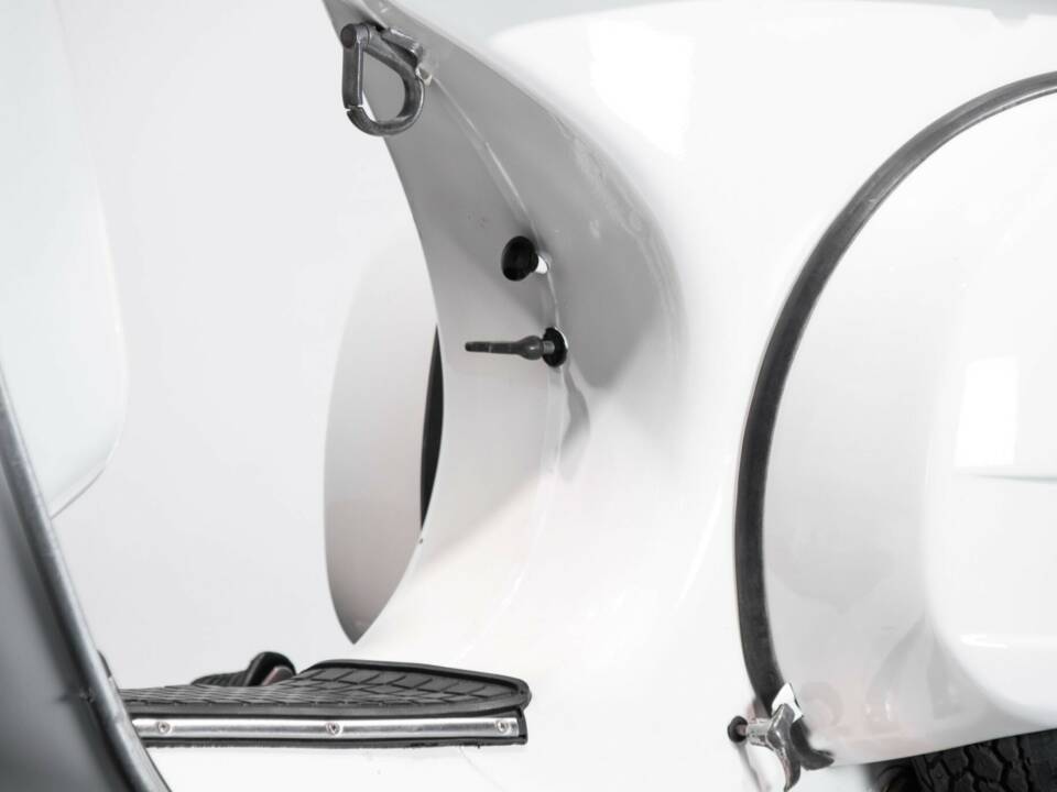 Image 43/50 of Piaggio DUMMY (1980)