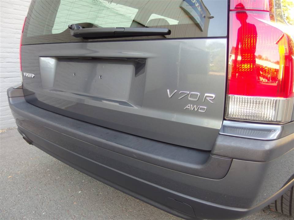Bild 17/82 von Volvo V70 R AWD (2003)