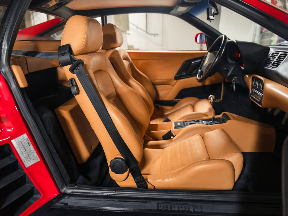 Afbeelding 27/46 van Ferrari F 355 Berlinetta (1997)