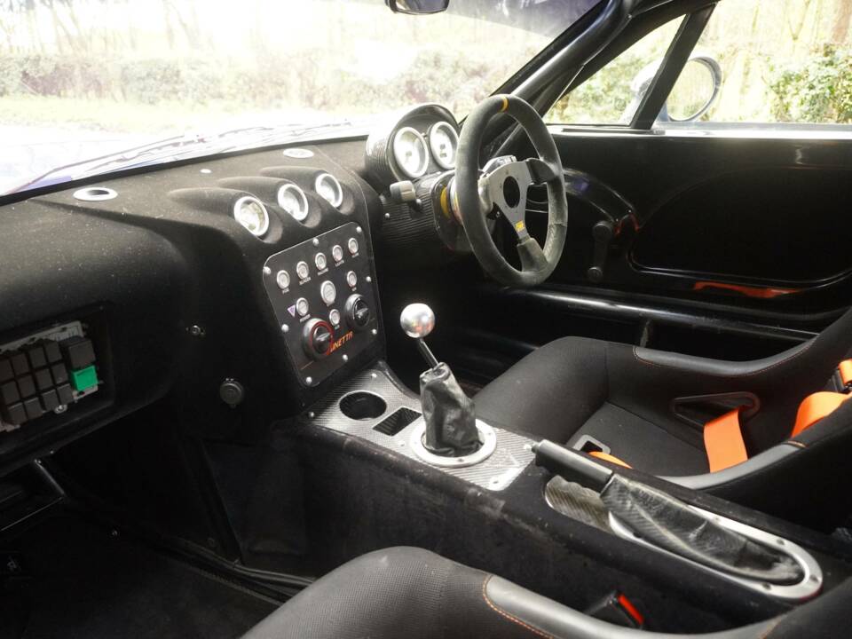 Image 11/18 of Ginetta G40 (2014)