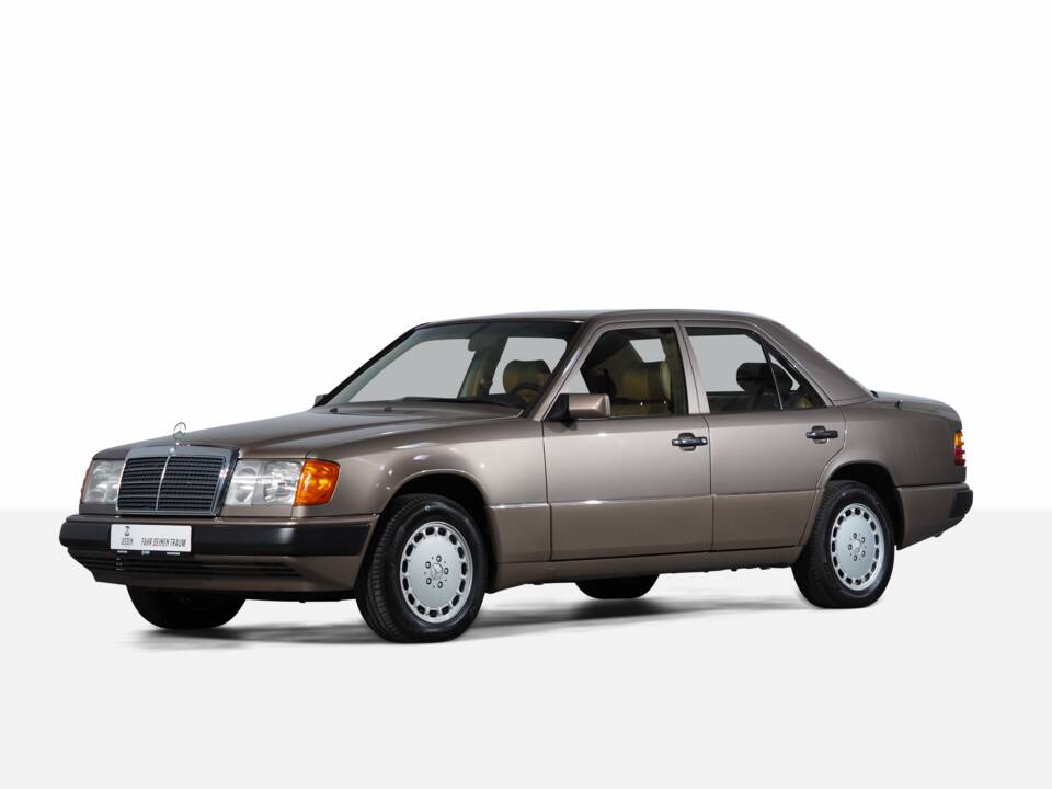 Bild 3/53 von Mercedes-Benz 300 E 4-Matic (1993)