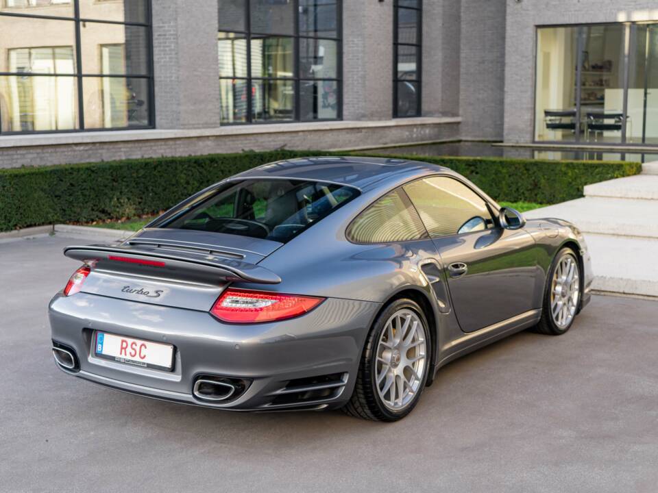 Bild 17/22 von Porsche 911 Turbo S (2012)